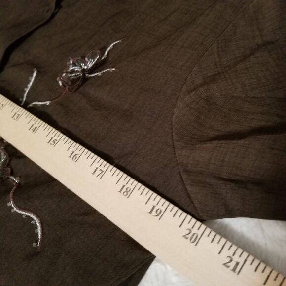 Women's Top Blouse Size Medium Brown Embroidered Long Sleeve New - Picture 8 of 11